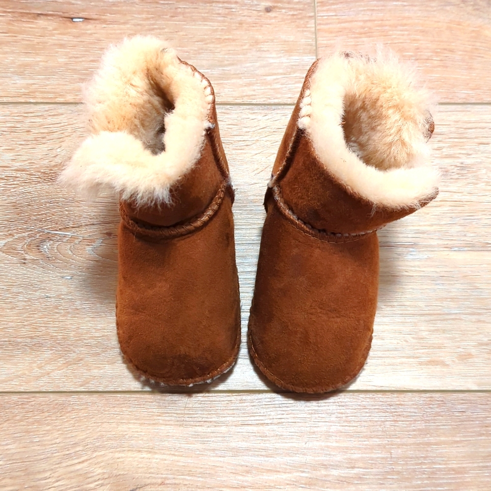 Chestnut Suede Erin Baby Uggs